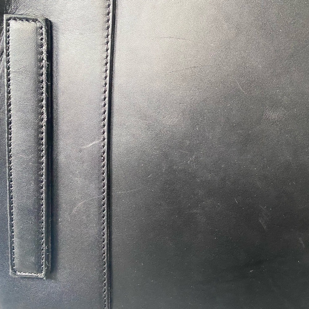 Givenchy Men’s Leather LC 24H Weekender - Picture 8 of 16